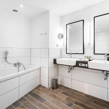 Bilderberg Parkhotel Hotell 4*